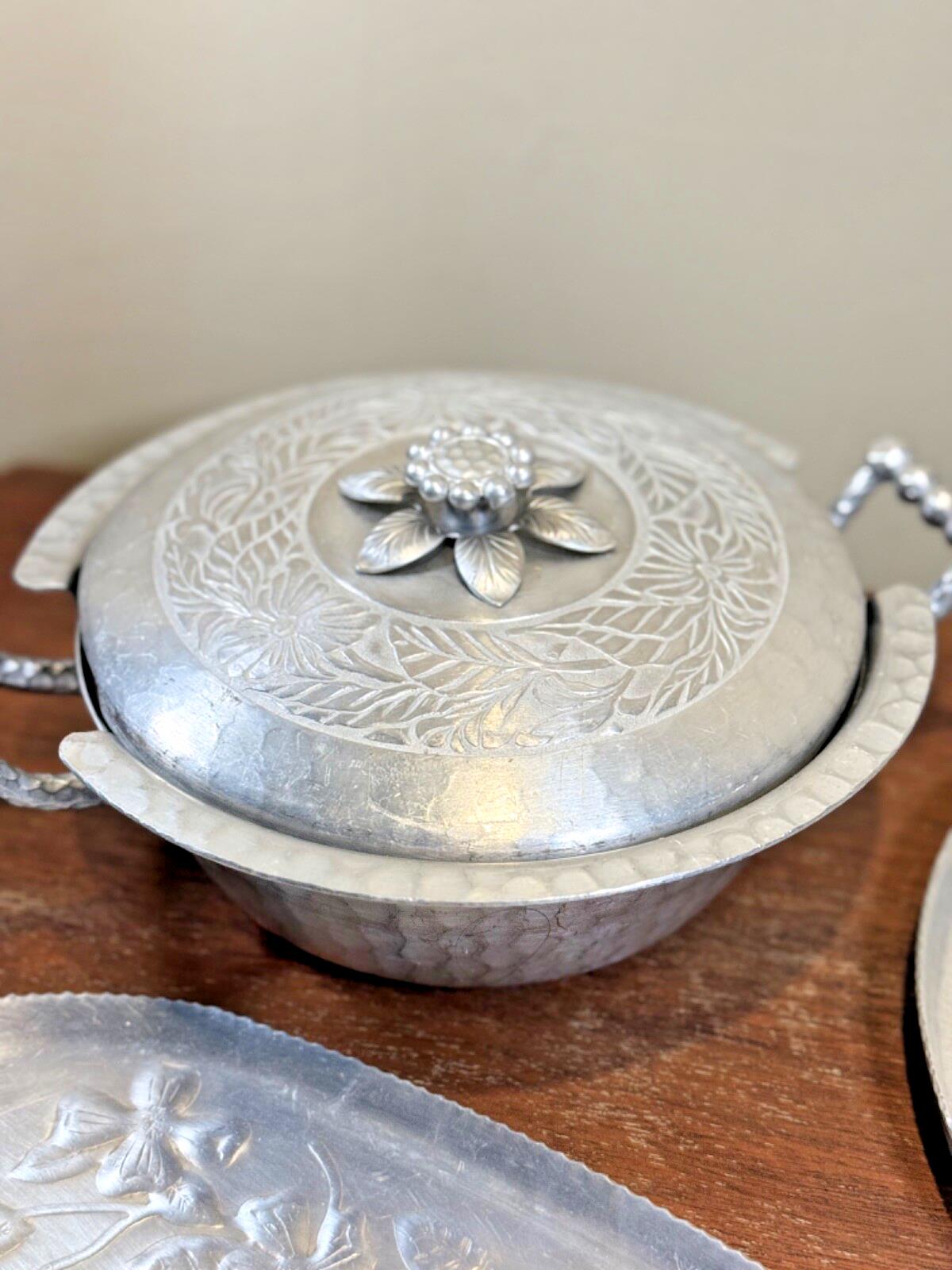 SALE! Vintage Everlast Forged Aluminum Hammered Floral Theme LOT - 4 pieces