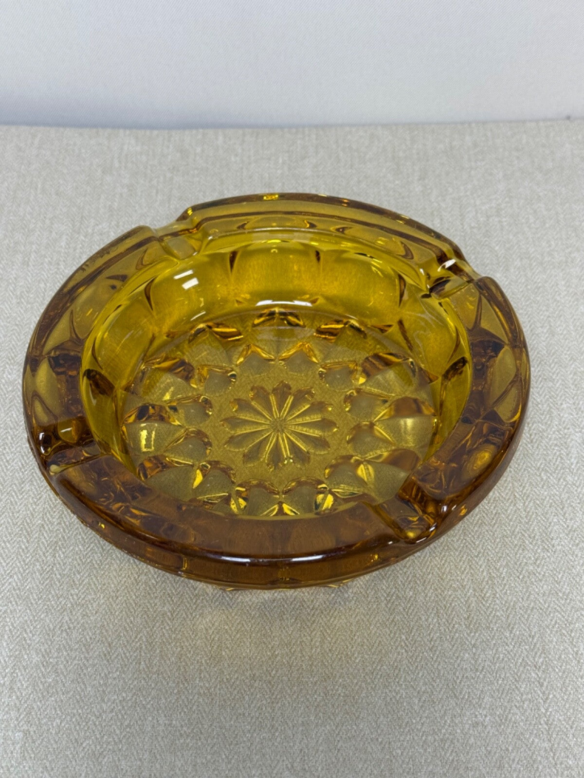 MCM Anchor Hocking amber glass ashtray Fairfield Starburst functioning decor