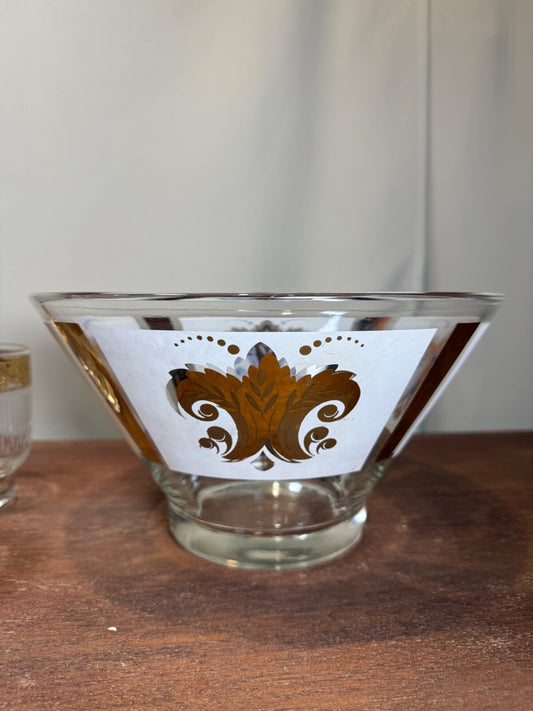 Anchor Hocking Fleur De Lis Chip Bowl - Vintage MCM. style - barware home decor
